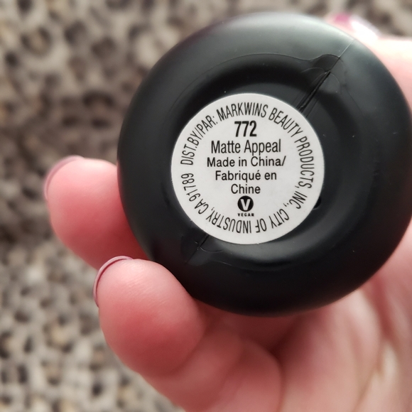 Wet n Wild PhotoFocus Matte Finish Setting Spray and Matte Face Primer, Set of 2 - Picture 4 of 7